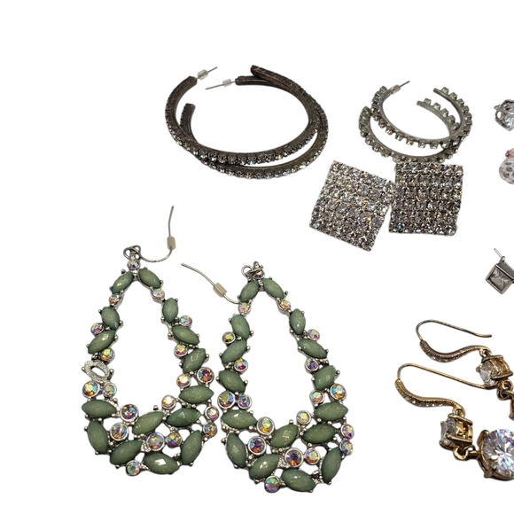 Earring Bundle Bling Out 10 Pairs - Picture 9 of 10